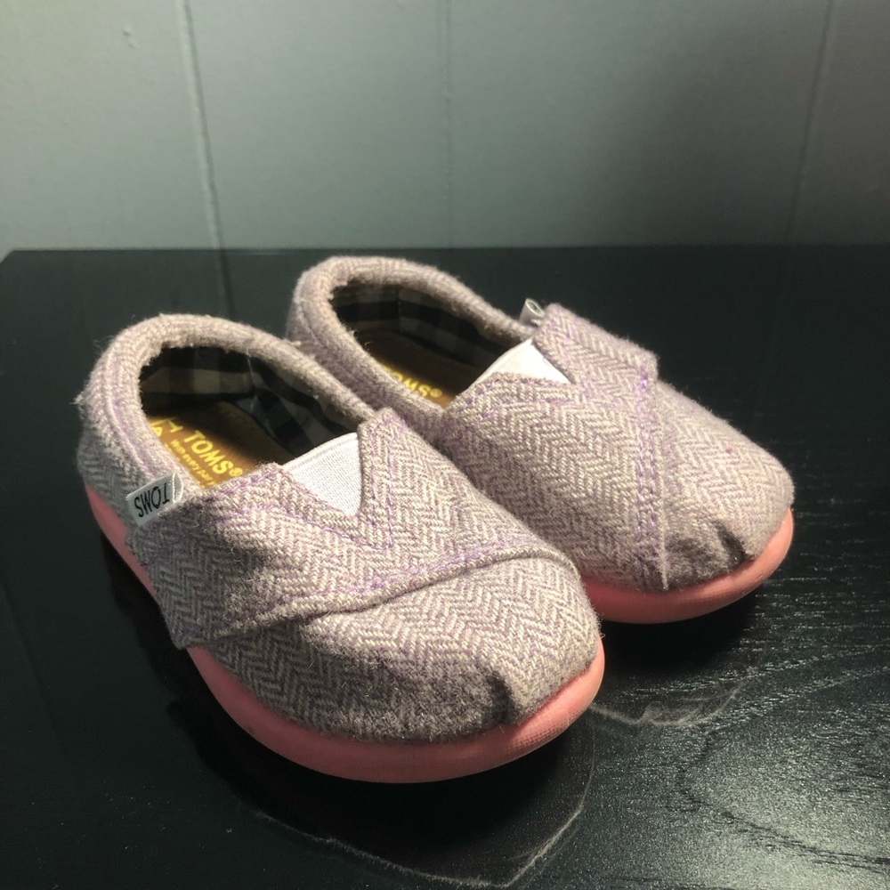 Lavender Toddler Girl 4 Toms